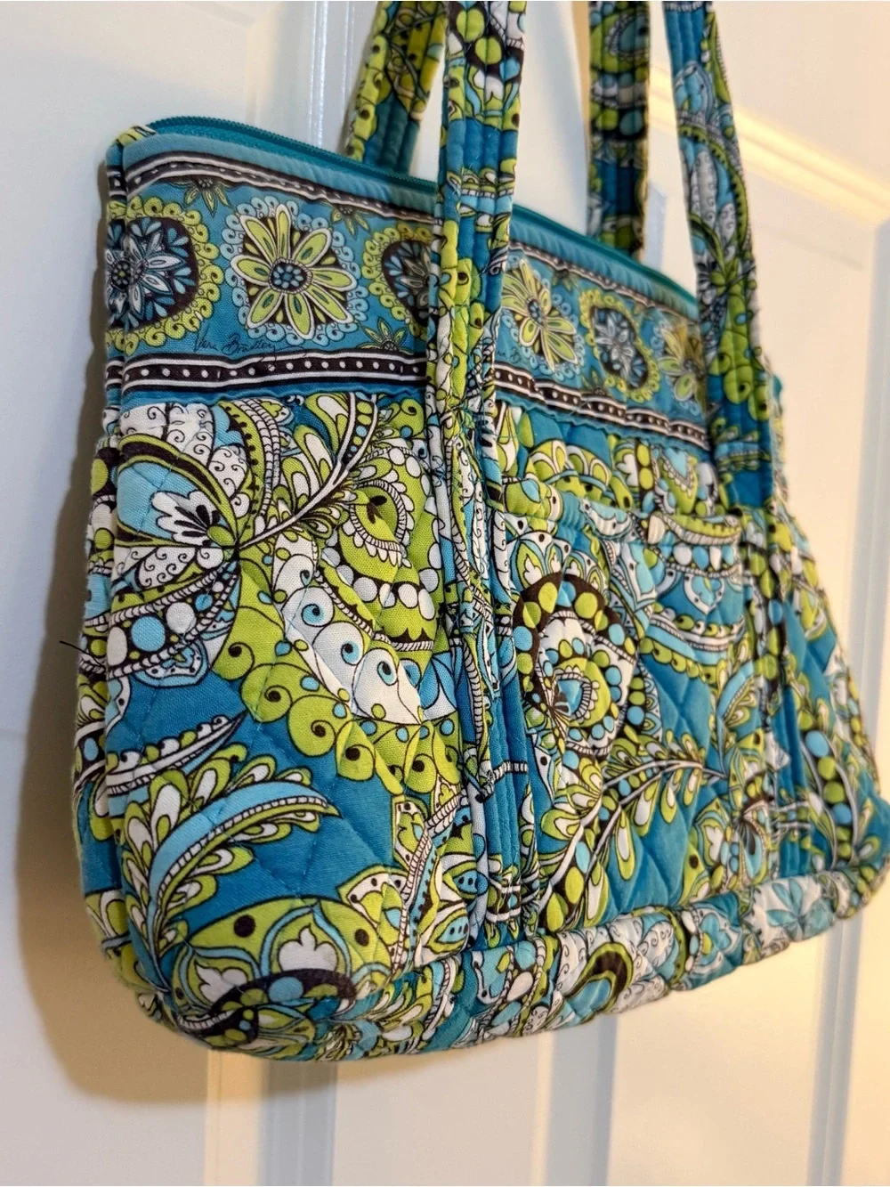 Retired Vera Bradley Hannah Hobo Bag Y2K Quilted Shoulder Bag Peacock Pattern